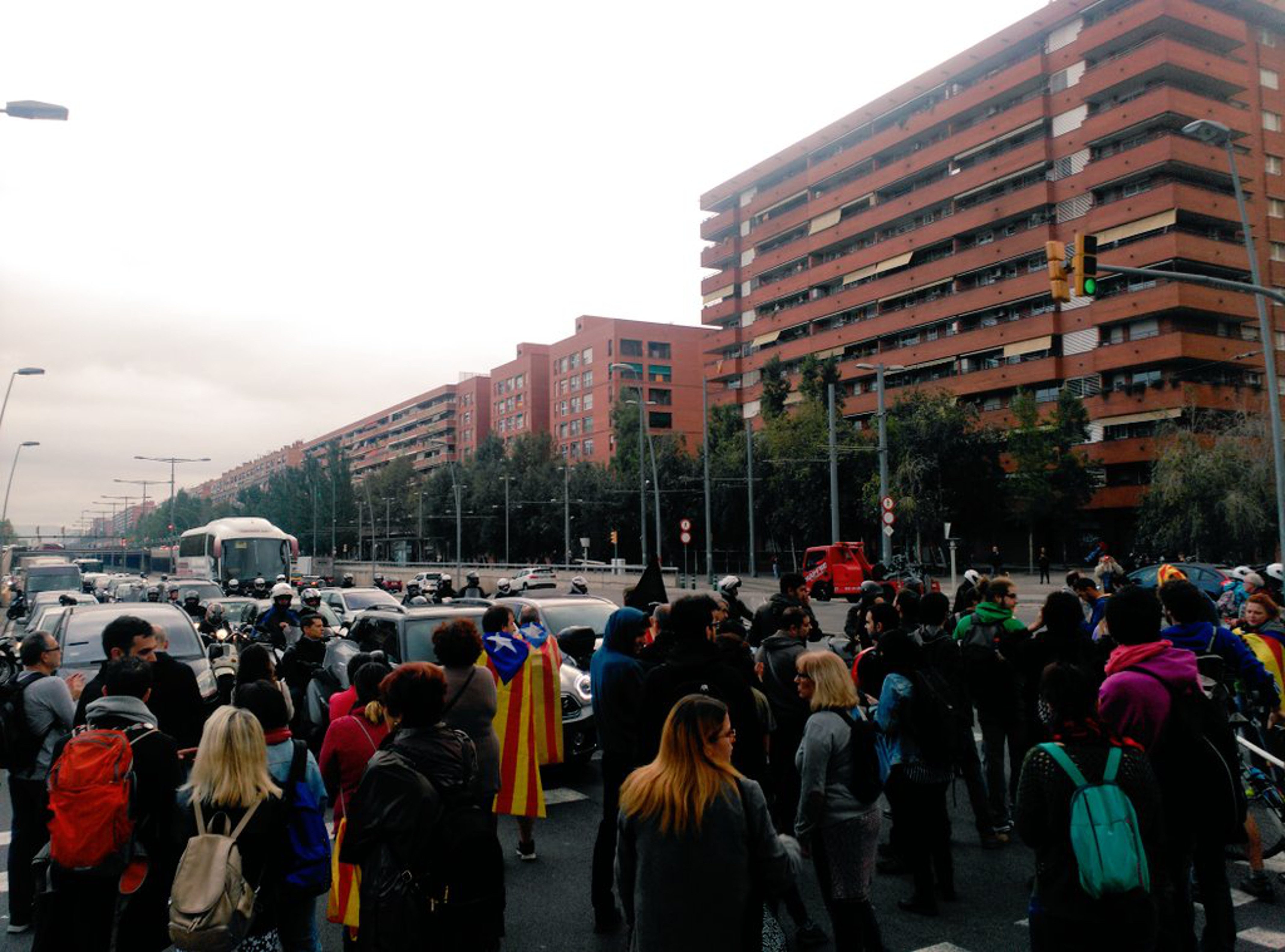 Diversos talls en carreteres i la Gran Via de Barcelona en rebuig als empresonaments