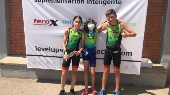 Els triatletes del Montornès, entre els més veloços del Triatló Infantil del Prat