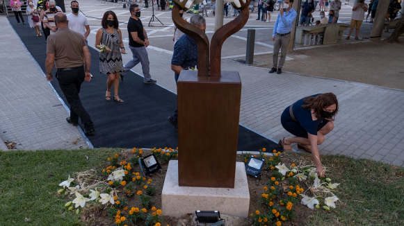 Polinyà inaugura un memorial per a recordar a les víctimes de la Covid-19