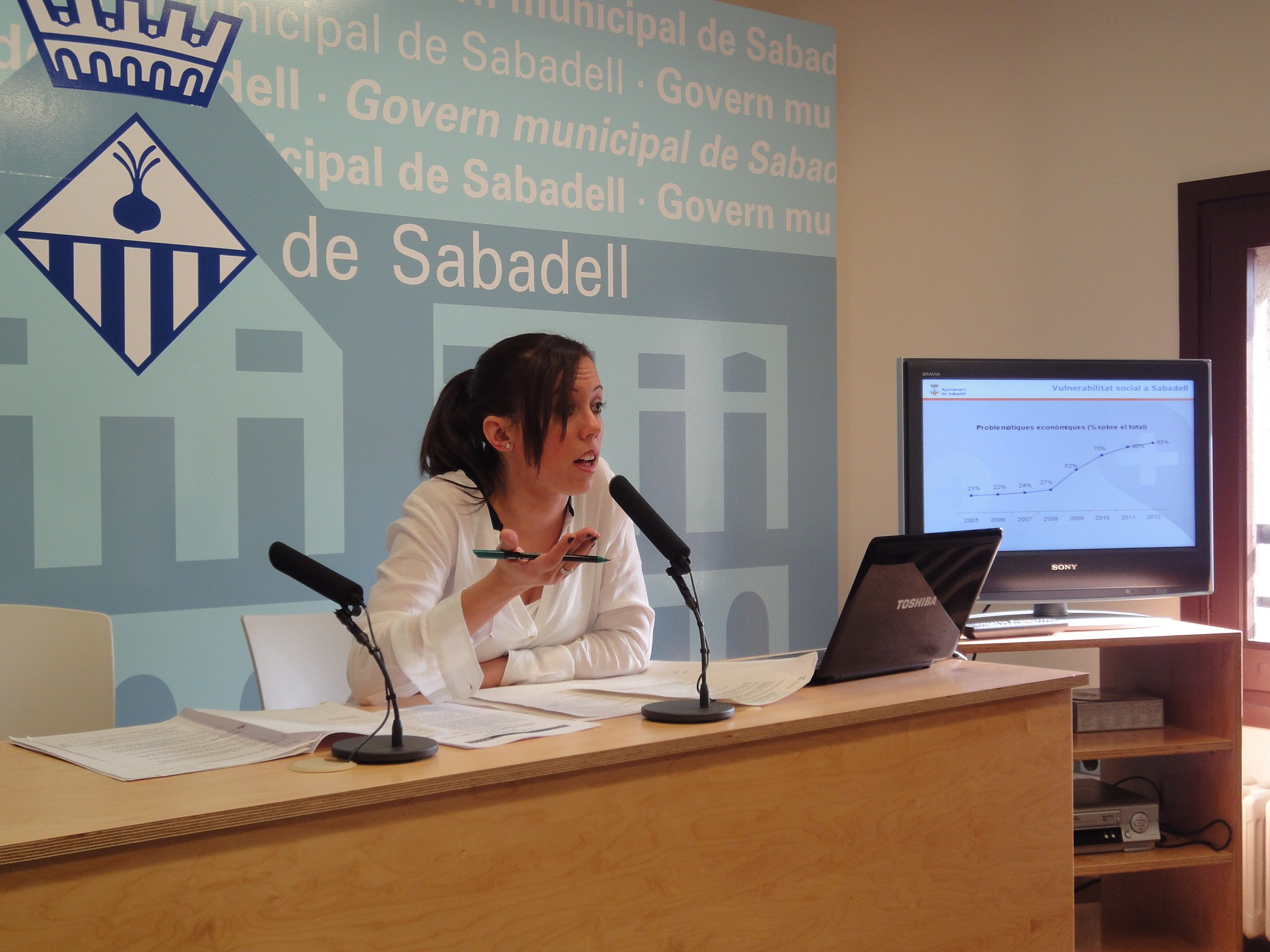 La regidora expulsada de Podem es manté al govern amb el suport de l'alcaldessa de Sabadell