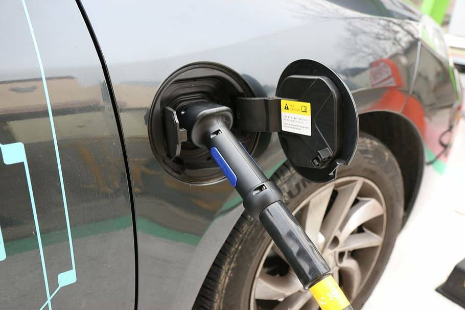 La Generalitat ha donat 65 MEUR per a l'adquisició de vehicles elèctrics i instal.lació de punts de recàrrega