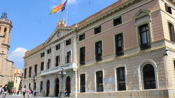 El Consistori de Sabadell ha acordat la pujada d'un 3,7% dels impostos i taxes municipals per al 2022