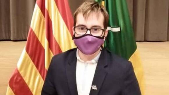 Nico Mayolas, el primer regidor trans al govern de tota Catalunya 