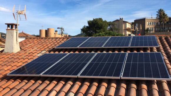 L’AMERC ofereix una nova eina per calcular l’estalvi que pot generar una instal·lació fotovoltaica a casa