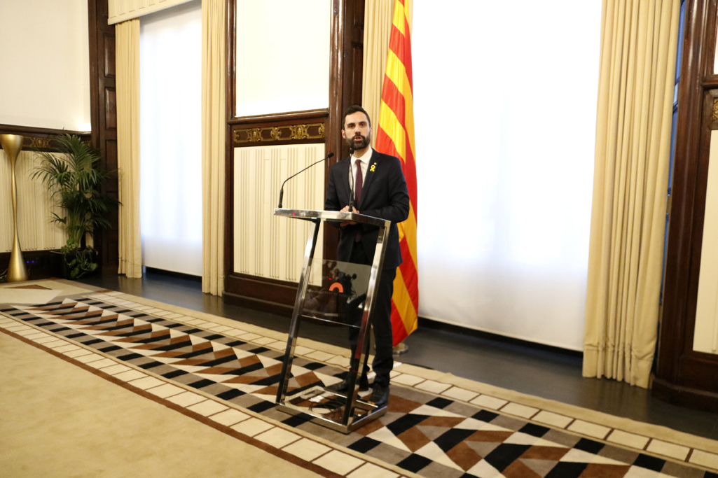 Torrent ajorna el ple d'investidura per assegurar que Puigdemont se sotmeti a un debat "amb totes les garanties"