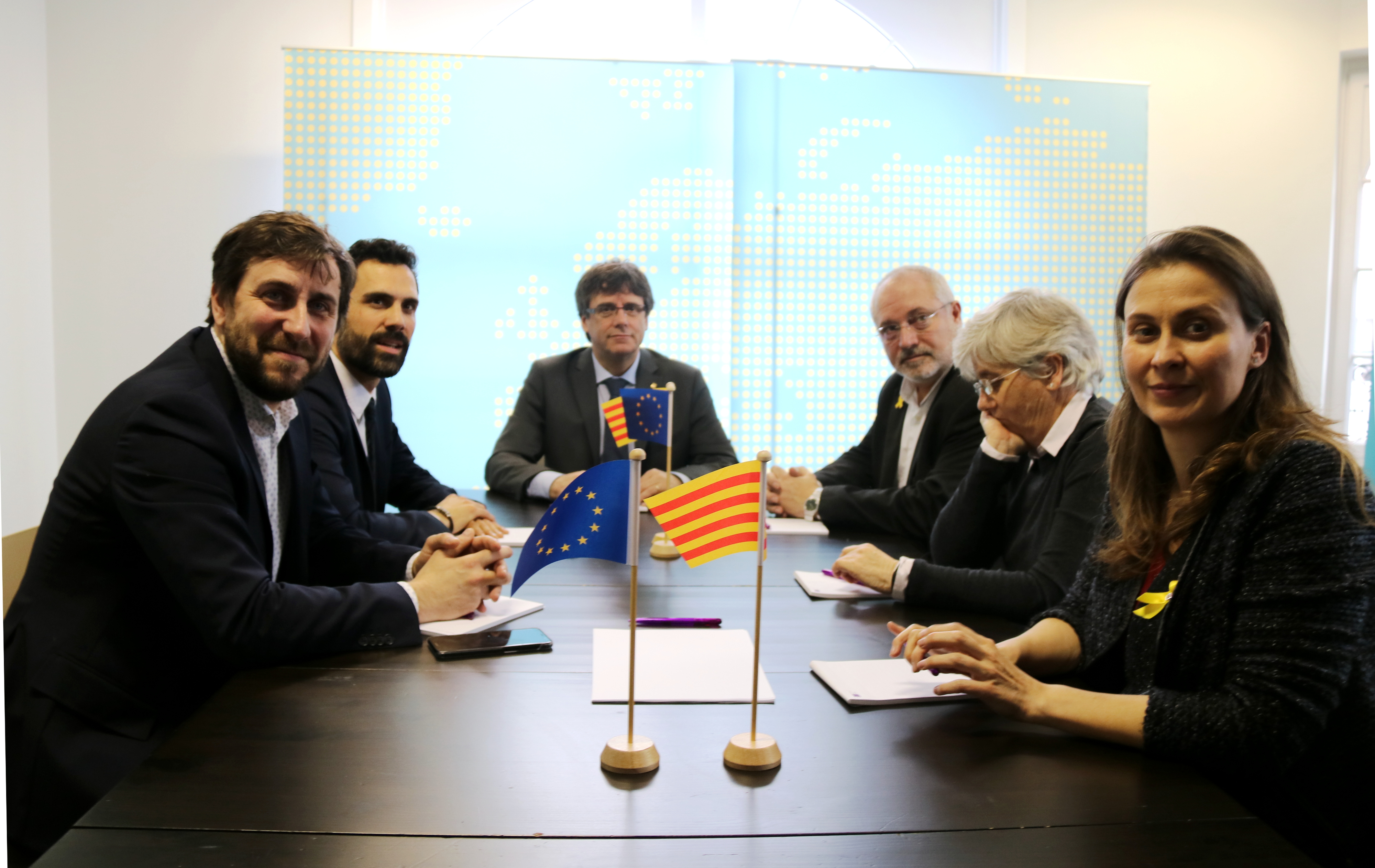 Delegacions de JuntsxCat i ERC conclouen a Brussel·les una reunió "constructiva" però sense tancar encara cap acord