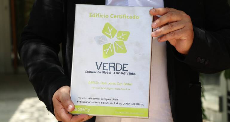 L@Cova de Bigues i Riells rep la certificació VERDE, la màxima valoració ambiental