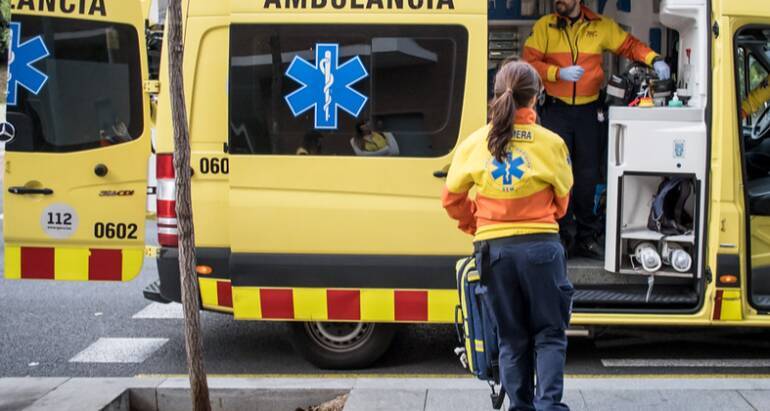 Un nen de 6 anys resulta ferit greu en caure per la finestra d'un edifici a Montornès