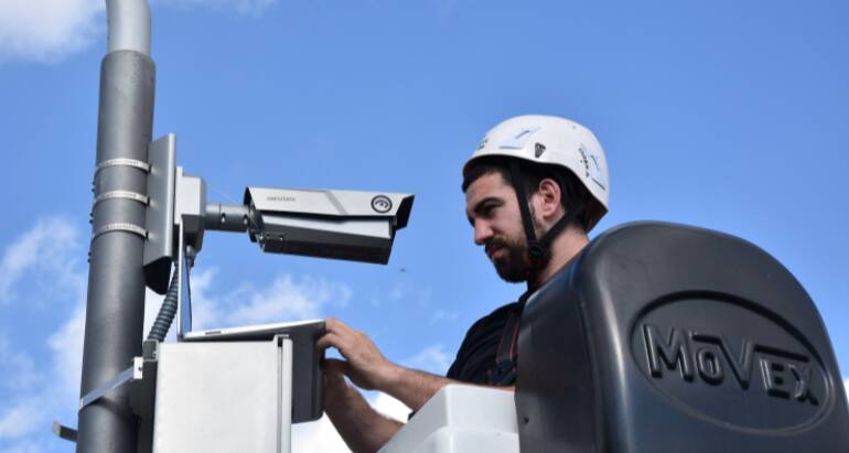 Palau-Solità i Plegamans instal·la 23 càmeres per al reconeixement de les matrícules dels vehicles