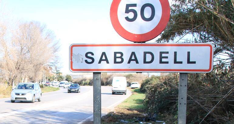 L'Ajuntament de Sabadell instal·larà separadors a la carretera on van morir 2 persones en un accident de trànsit la setmana passada