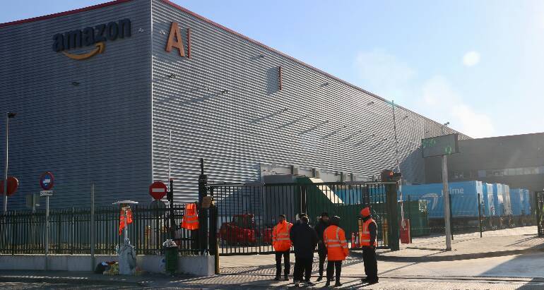 Amazon va pressionar l'Ajuntament de Martorelles per construir un aparcament de camions abans d'anunciar el tancament del centre